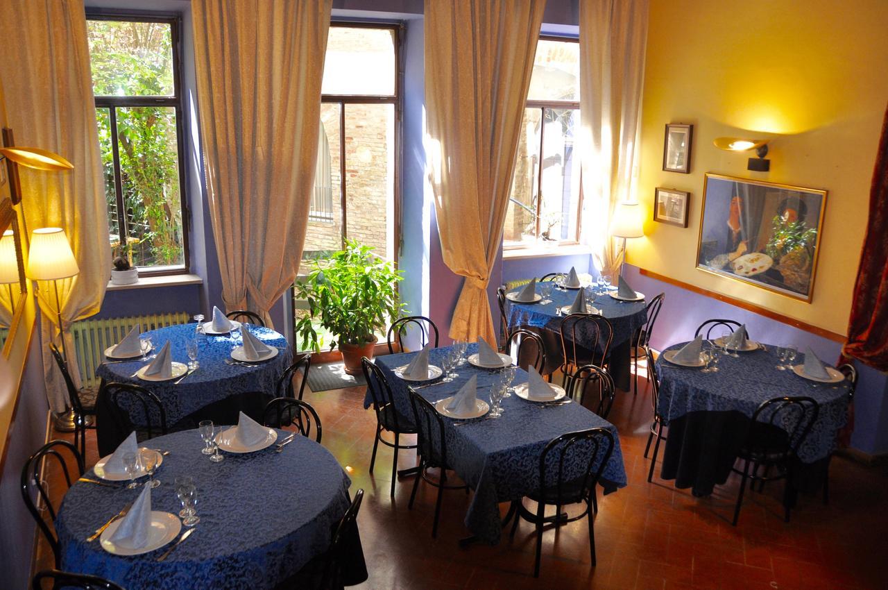 Il Cortegiano Hotell Urbino Exteriör bild